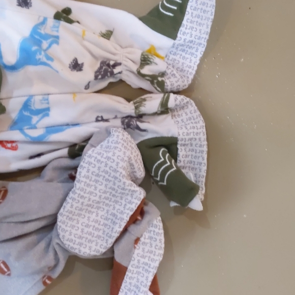 5T fleece footies - 2 sets - Picture 2 of 2